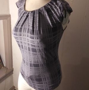Grey stretchy plaid gathered top banana republic tee shirt size xs extra small